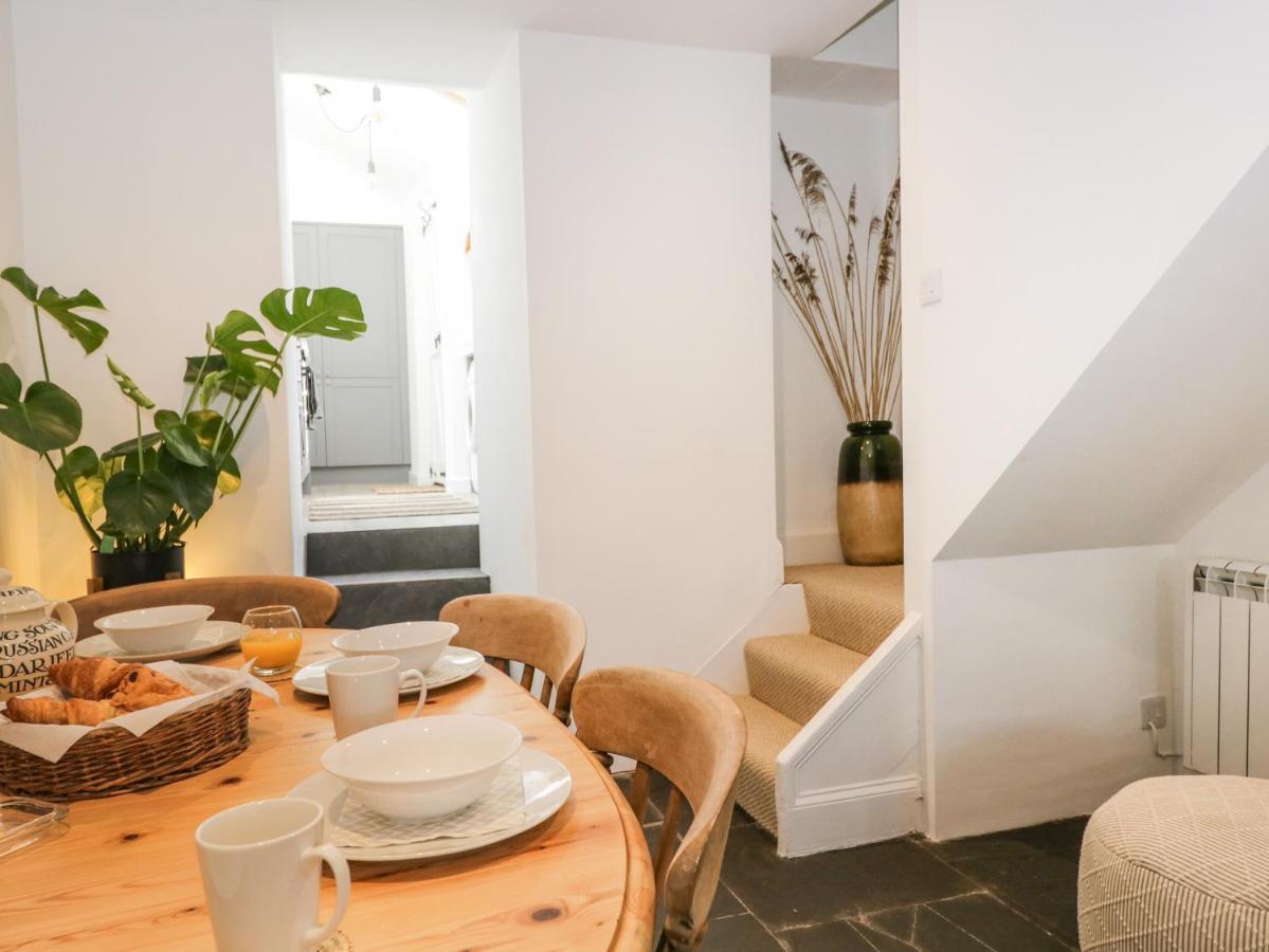 Sandacre Cottage Улверстон Экстерьер фото