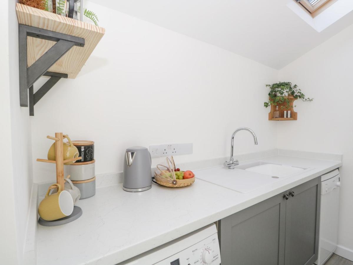 Sandacre Cottage Улверстон Экстерьер фото