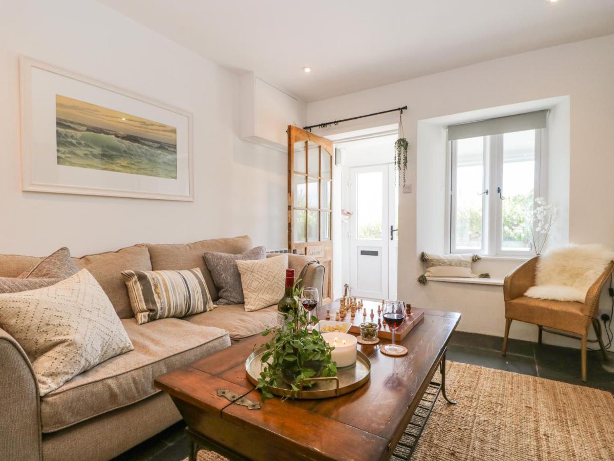 Sandacre Cottage Улверстон Экстерьер фото